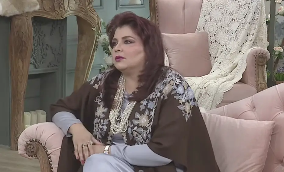 Is Aapa Shameem Part 2 of Drama Serial Nand | Reviewit.pk