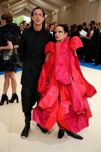 met-gala-2017-168-rick-owens-and-michele-lamy-superjumbo-v2 | THE ART GALA