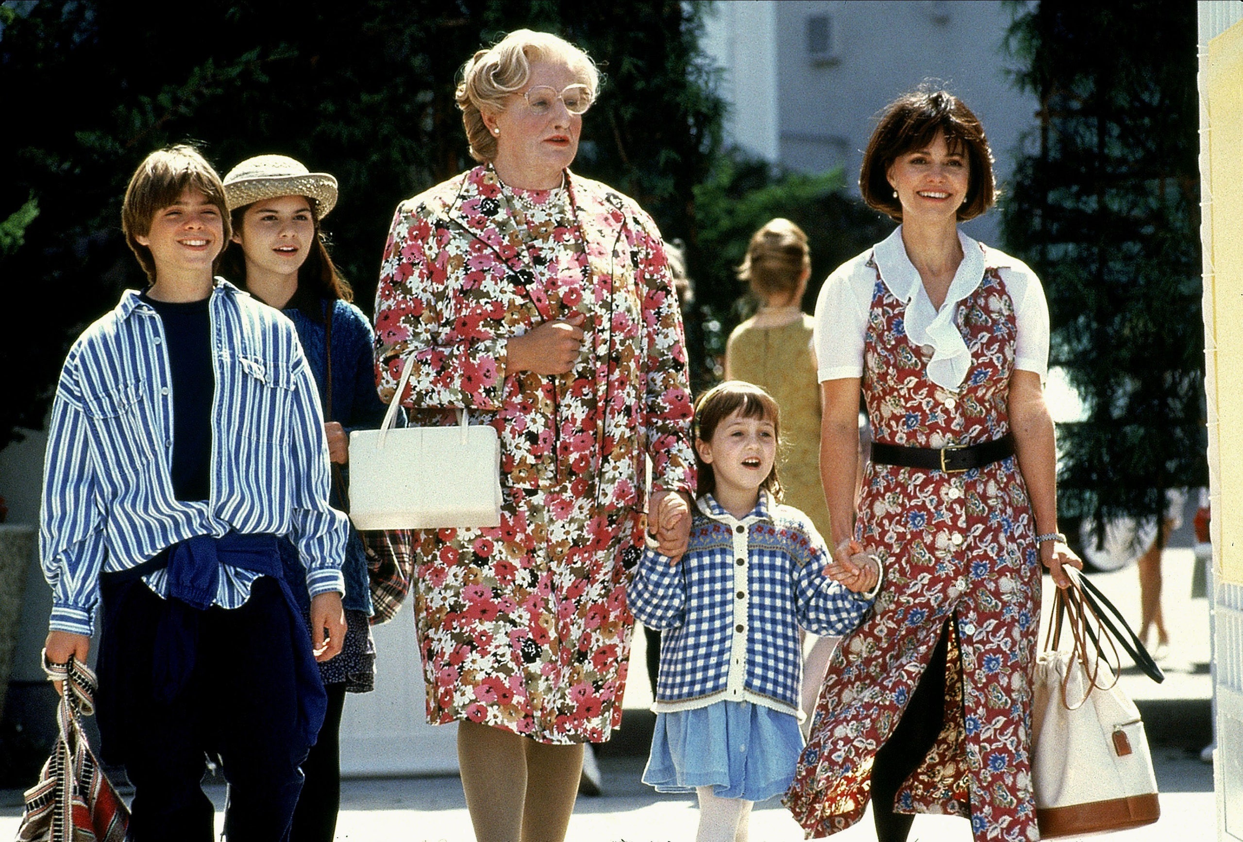 Mrs. Doubtfire Is About a Man Financially Scamming His Ex-wife | Glamour