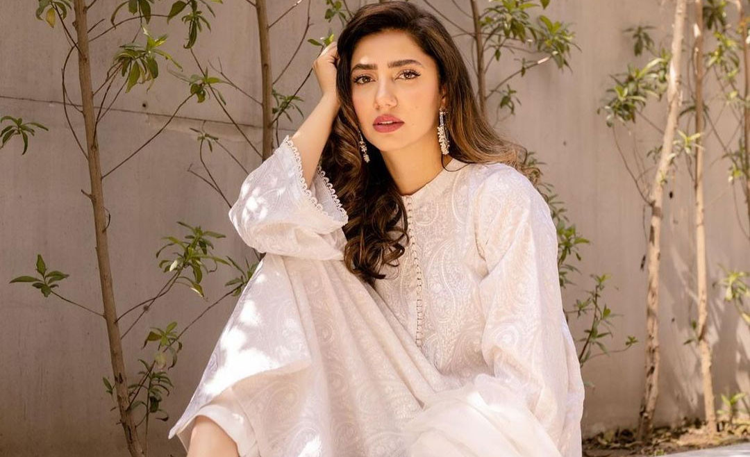 For the love of whites: Mahira Khan launches clothing line