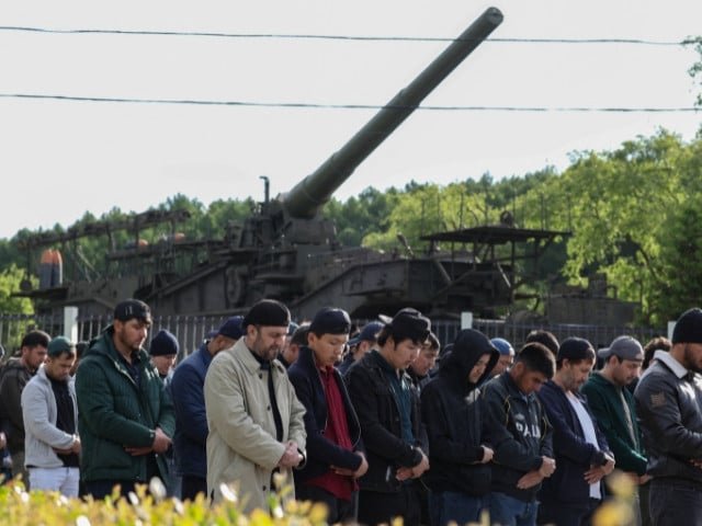 Muslim worshippers attend morning prayers during celebrations of Eidul Azha holiday near Victory Park in Moscow, Russia, on May 27, 2026. PHOTO: REUTERS